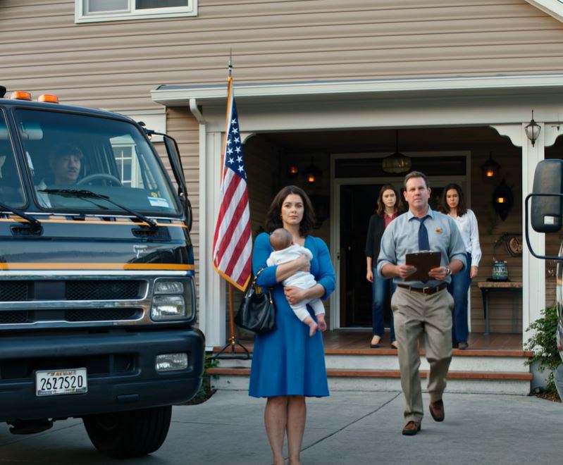 A minha irmã mandou-me embora dois dias depois de eu ter voltado do hospital. “Agora tenho um namorado, por isso preciso do teu quarto.” Ela e a minha mãe empacotaram as minhas coisas, e a minha mãe atirou: “Pára de agir como se tudo fosse teu.” No dia seguinte, contratei uma empresa de mudanças para levar todos os meus móveis — e deixei de pagar a renda.