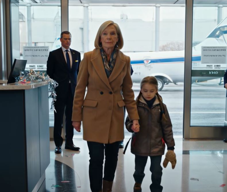 O meu filho tinha acabado de embarcar num avião para uma viagem de negócios quando a minha neta de 7 anos me deu a mão e disse: ‘Avó… Precisamos de ir. Agora.’ Eu perguntei: ‘Do que é que está a falar?’ Ela sussurrou: ‘Ele já foi. Devemos ir.’ Peguei nas minhas chaves. E foi aí que TUDO MUDOU.